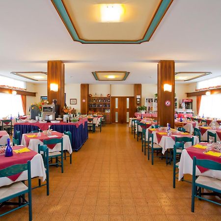 Hotel Bettina Lido di Jesolo Exterior photo