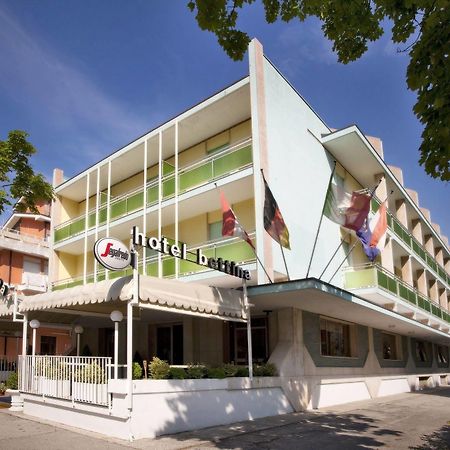 Hotel Bettina Lido di Jesolo Exterior photo
