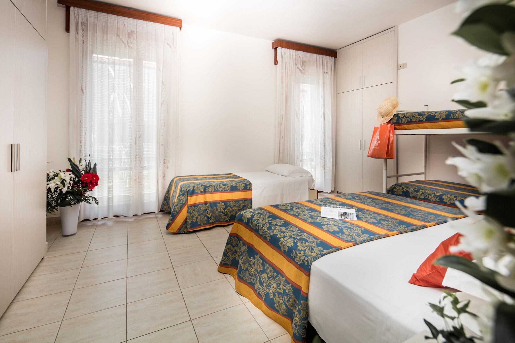 Hotel Bettina Lido di Jesolo Exterior photo