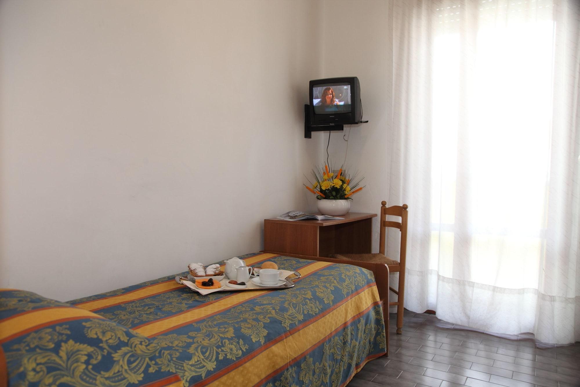 Hotel Bettina Lido di Jesolo Exterior photo