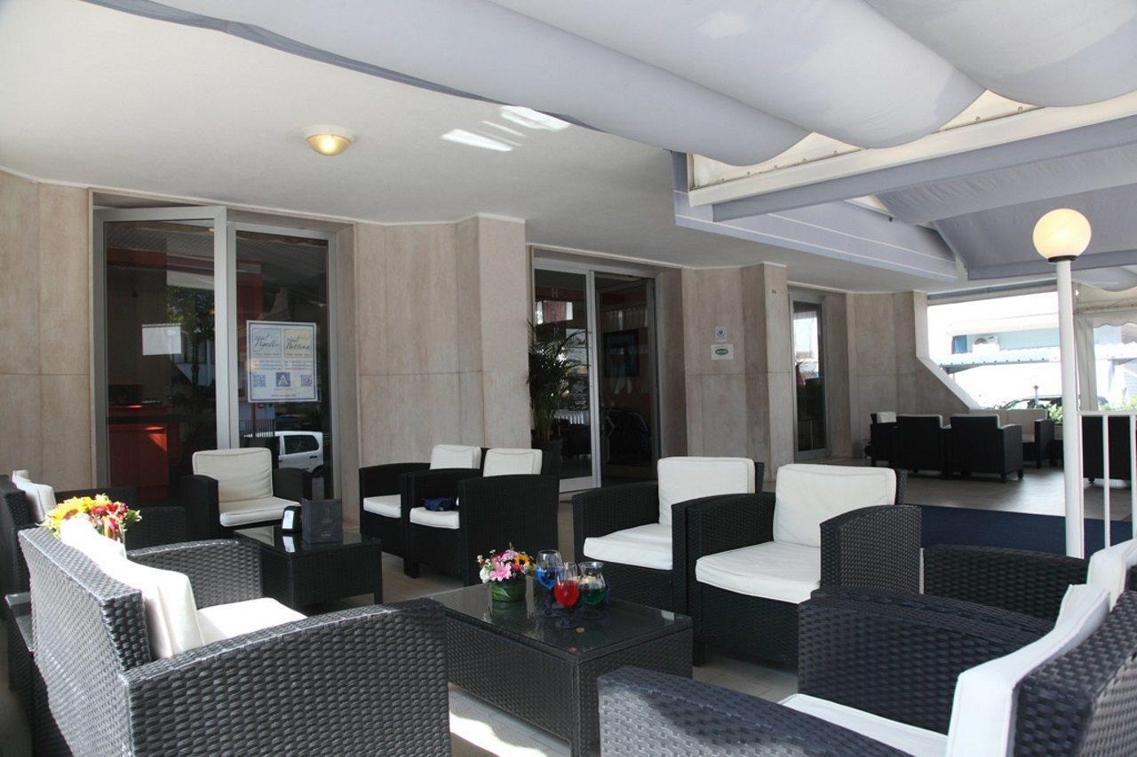 Hotel Bettina Lido di Jesolo Exterior photo