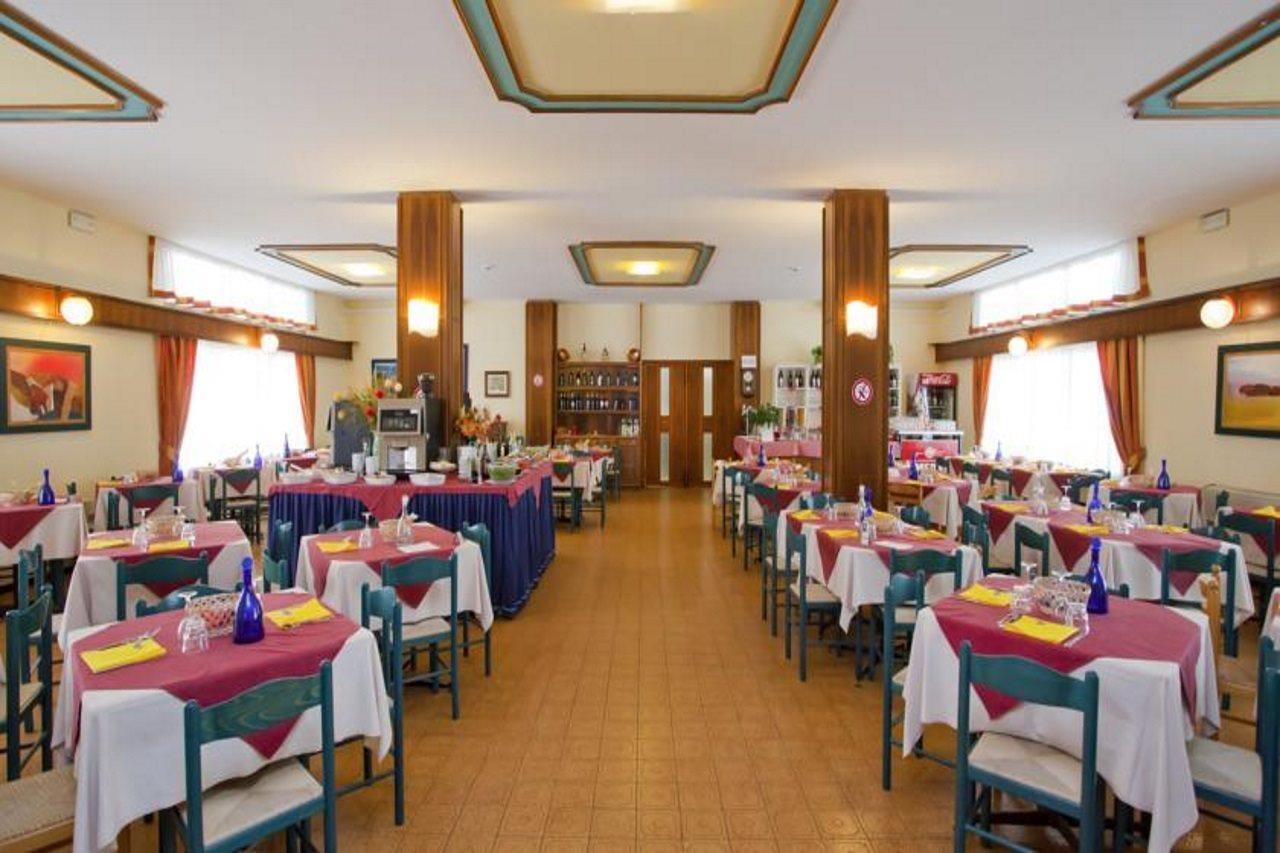 Hotel Bettina Lido di Jesolo Exterior photo